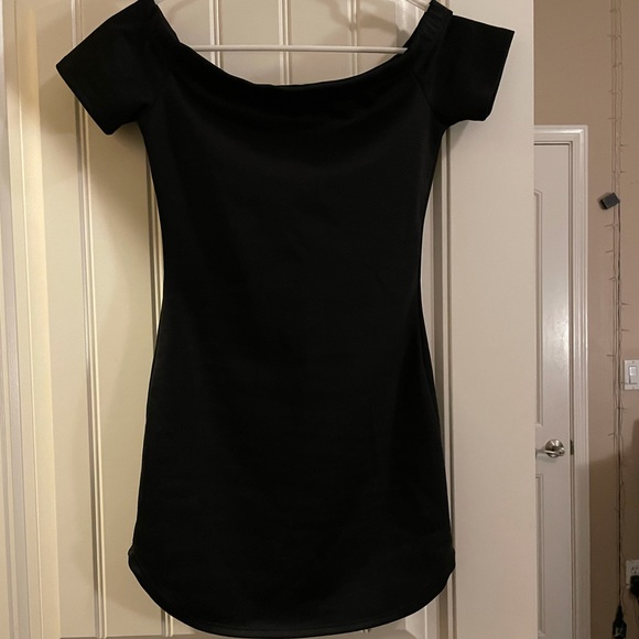 Off the Shoulder Dress - Picture 1 of 2